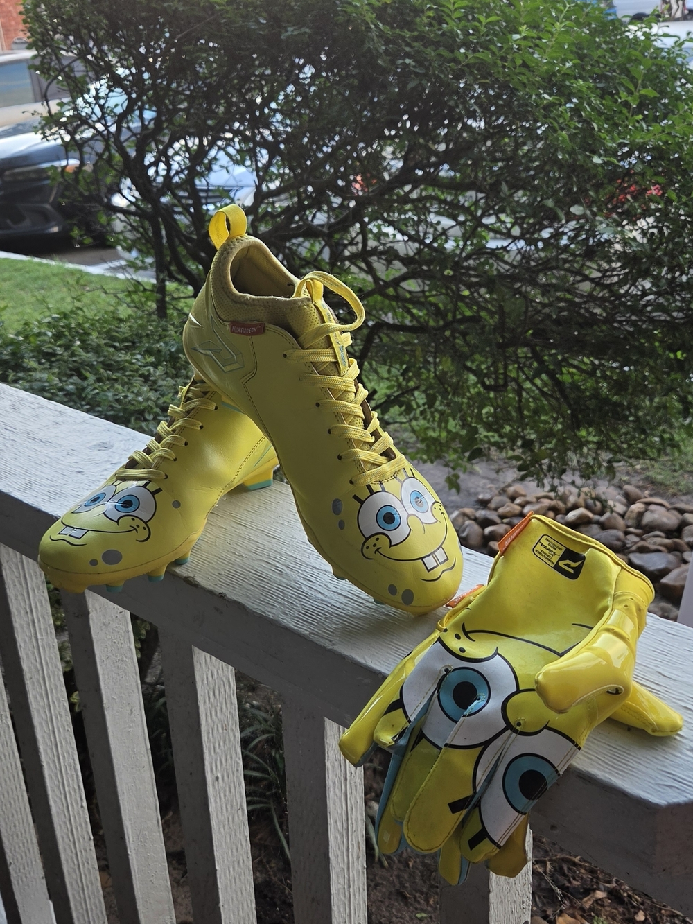 SpongeBob Yellow Football/Soccer Cleats & Gloves Set
